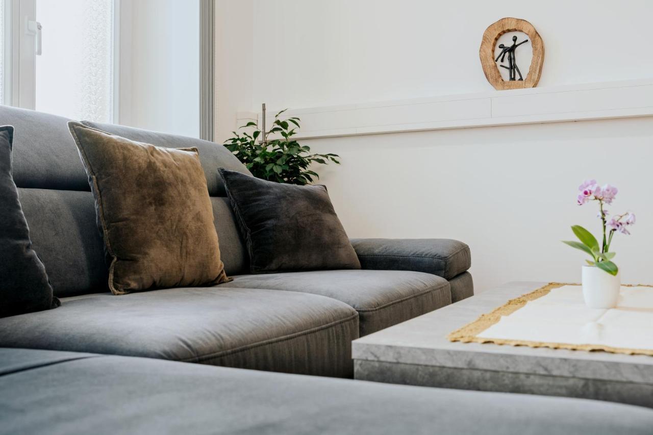 Blissplace 3 Zi Premium Apartment Nahe Getec Arena Mit Kingsize Betten Und Balkon Magdeburg Exterior photo