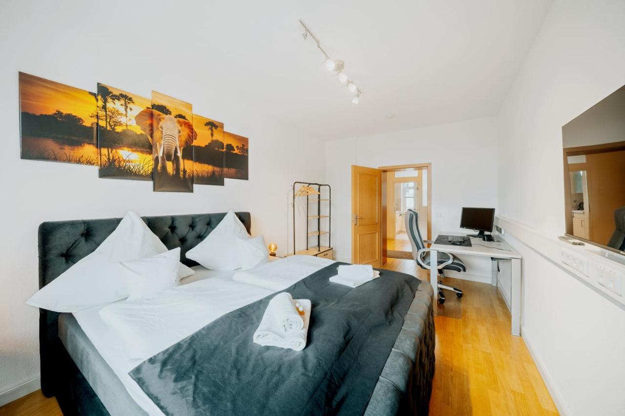 Blissplace 3 Zi Premium Apartment Nahe Getec Arena Mit Kingsize Betten Und Balkon Magdeburg Exterior photo