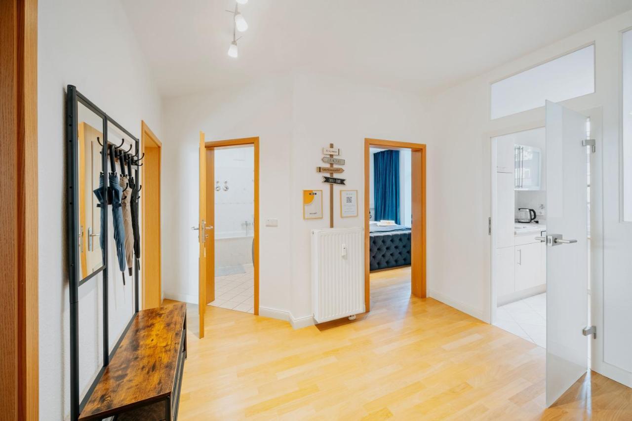 Blissplace 3 Zi Premium Apartment Nahe Getec Arena Mit Kingsize Betten Und Balkon Magdeburg Exterior photo