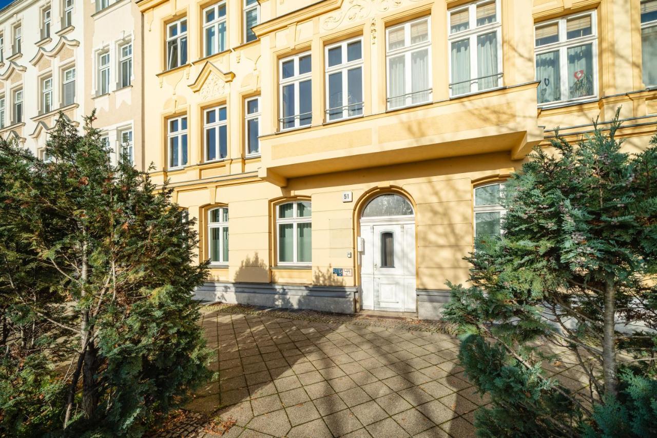 Blissplace 3 Zi Premium Apartment Nahe Getec Arena Mit Kingsize Betten Und Balkon Magdeburg Exterior photo